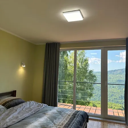 Vista Krasiya Apartment Vyshka